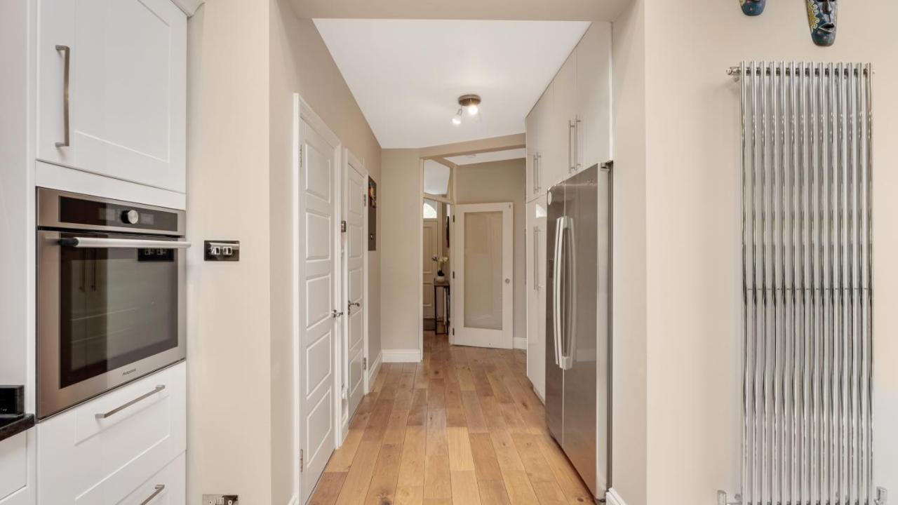 Cosy Luxurious Family Home لندن المظهر الخارجي الصورة