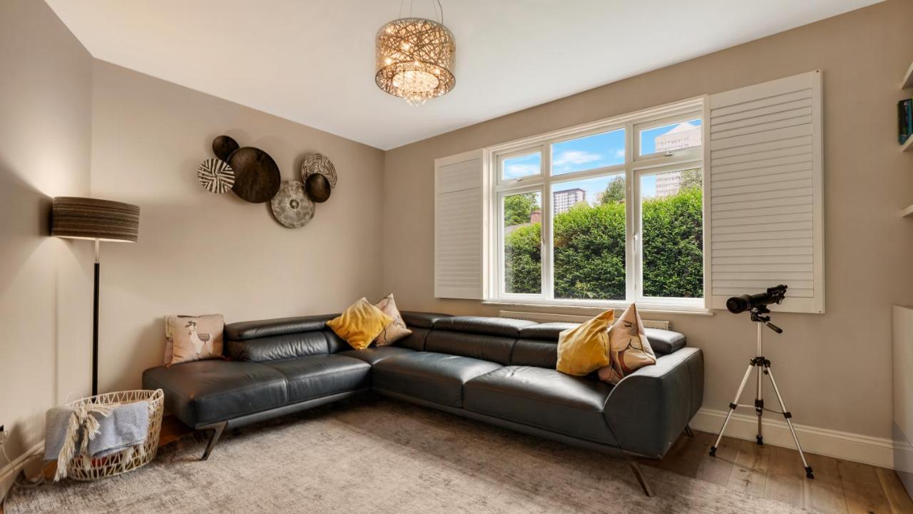 Cosy Luxurious Family Home لندن المظهر الخارجي الصورة
