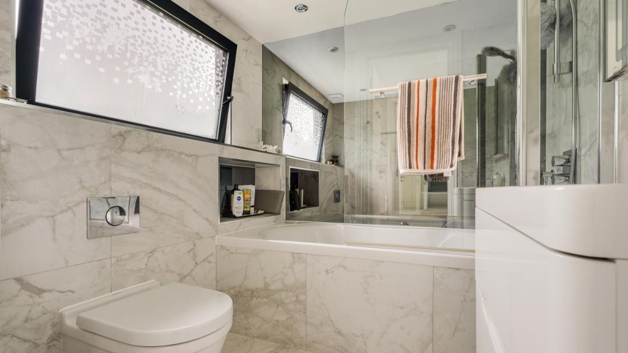 Cosy Luxurious Family Home لندن المظهر الخارجي الصورة